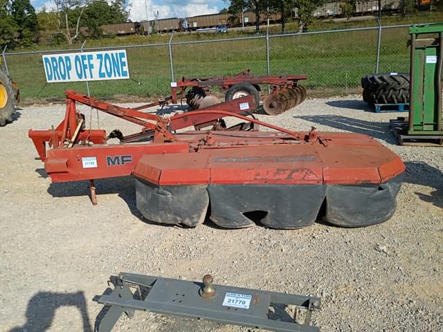 Image of Massey Ferguson MF126 equipment image 1