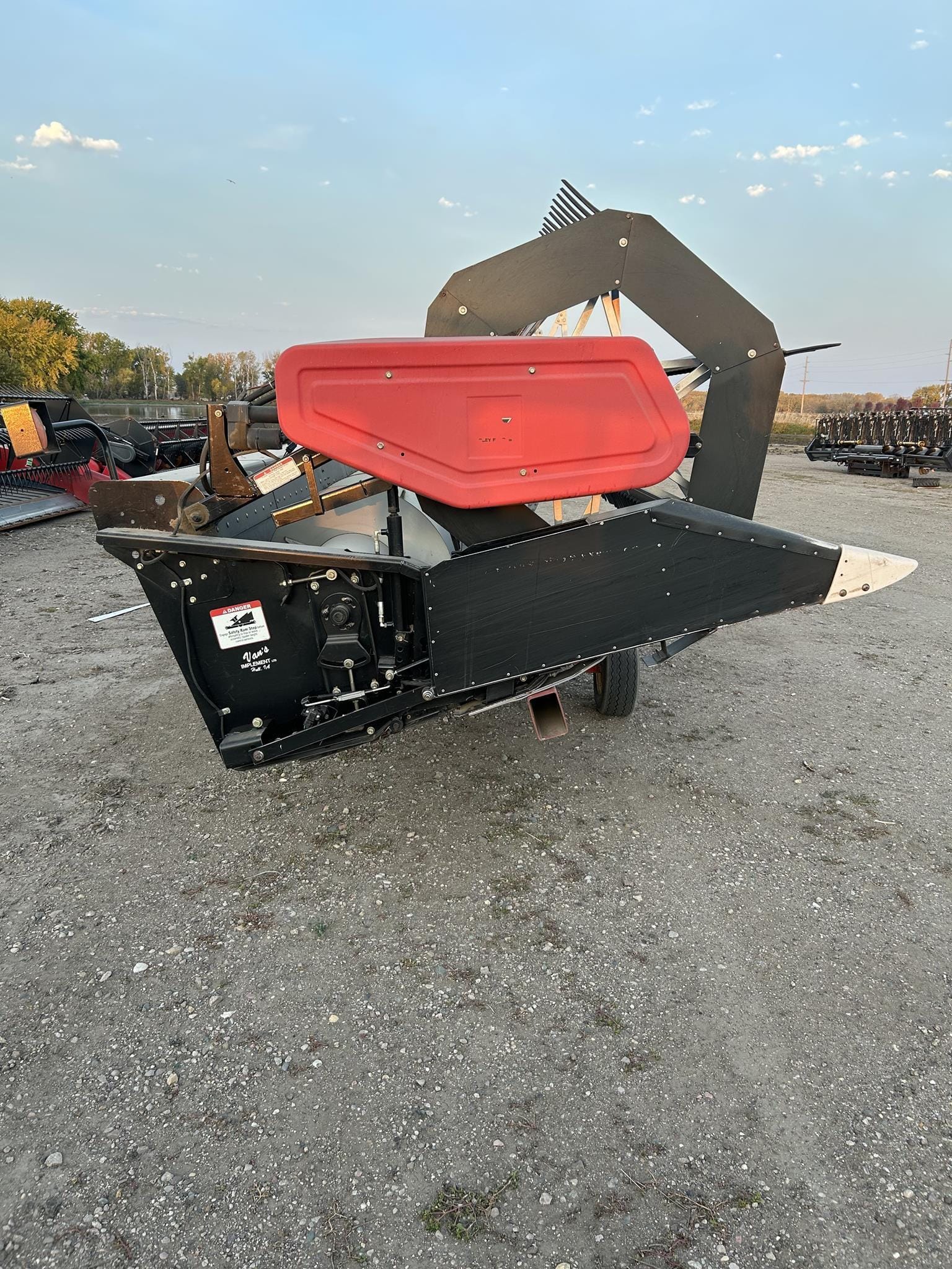 Massey Ferguson 8000 Equipment Image0