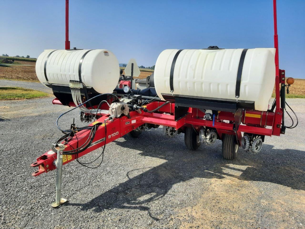 White 8106 Equipment Image0