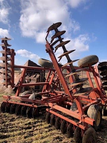 Image of Massey Ferguson 820 equipment image 3