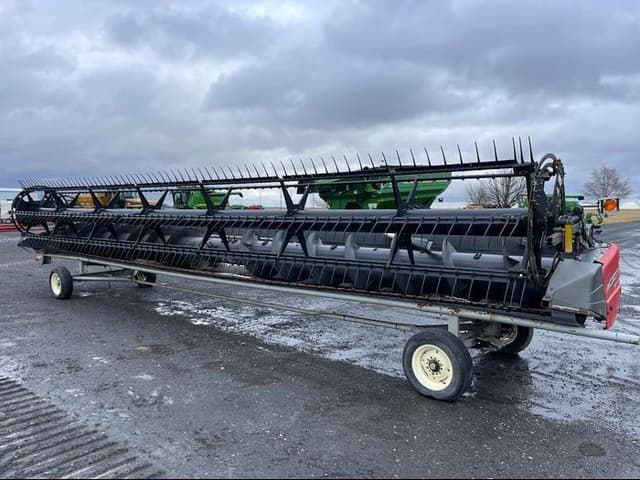 Image of Massey Ferguson 8200 equipment image 2