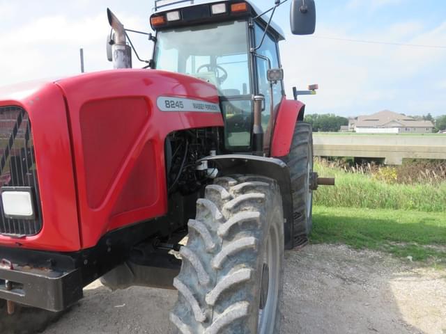 Image of Massey Ferguson 8245 equipment image 2