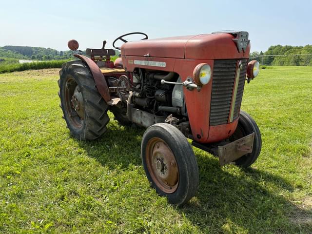 Image of Massey Ferguson 825 equipment image 2