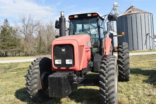 Image of Massey Ferguson 8270 equipment image 1