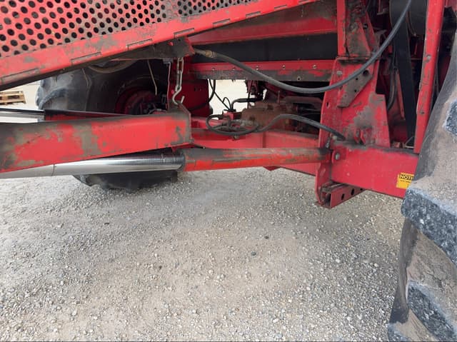 Image of Massey Ferguson 850 equipment image 4