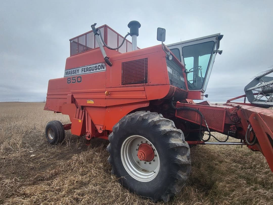 Image of Massey Ferguson 850 Primary image
