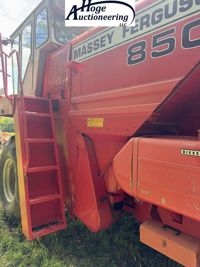Image of Massey Ferguson 850 equipment image 4