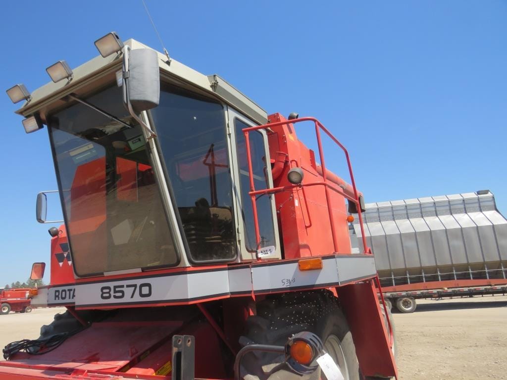 Main image Massey Ferguson 8570