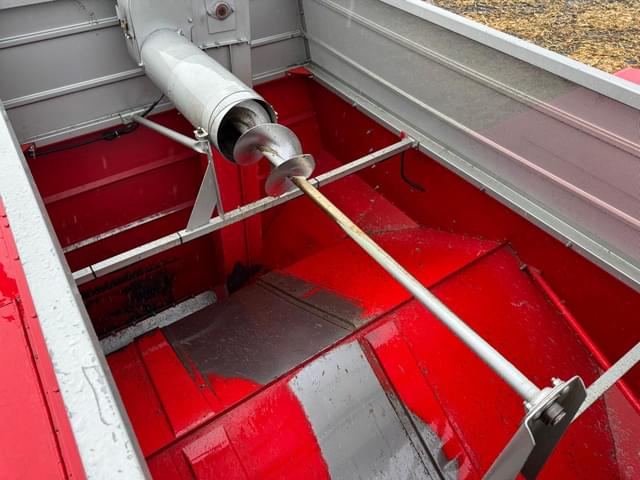 Image of Massey Ferguson 860 equipment image 4