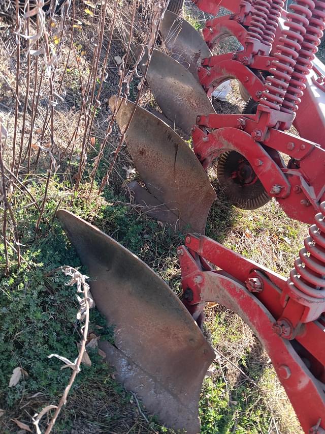 Image of Massey Ferguson 880 equipment image 3