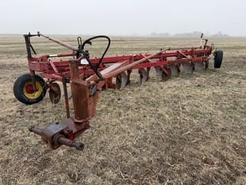 Main image Massey Ferguson 880