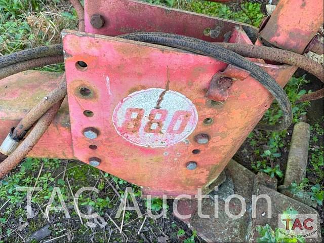 Image of Massey Ferguson 880 equipment image 2