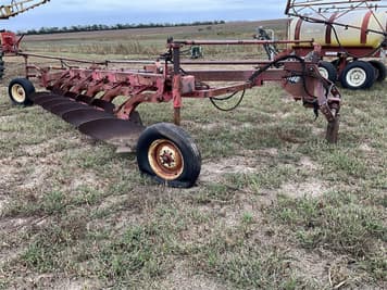 Main image Massey Ferguson 880