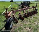 Massey Ferguson 880 Image