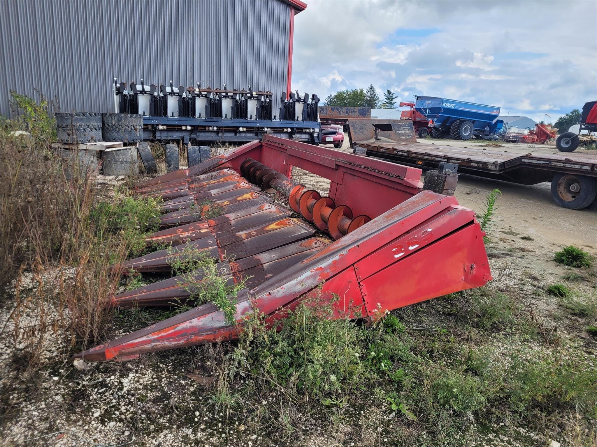 Massey Ferguson 883 Equipment Image0