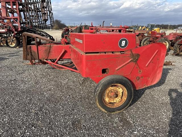 Image of Massey Ferguson 9 equipment image 2