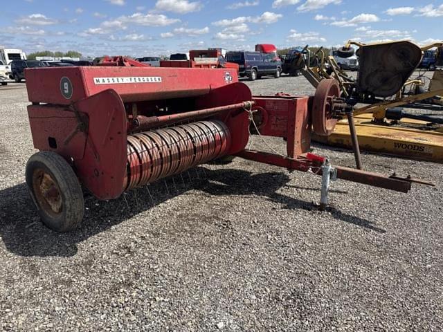 Image of Massey Ferguson 9 equipment image 3