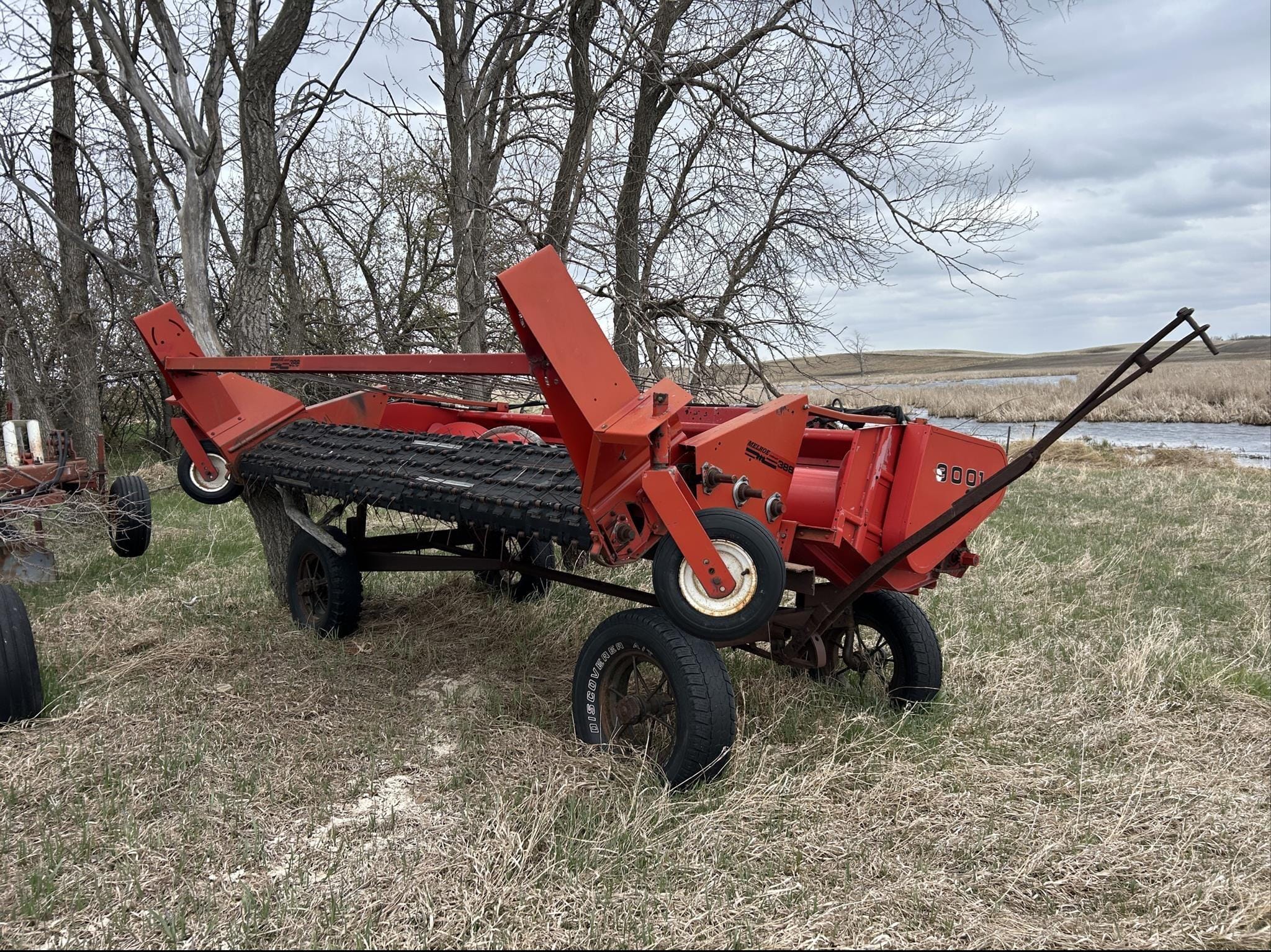 Massey Ferguson 9001 Equipment Image0
