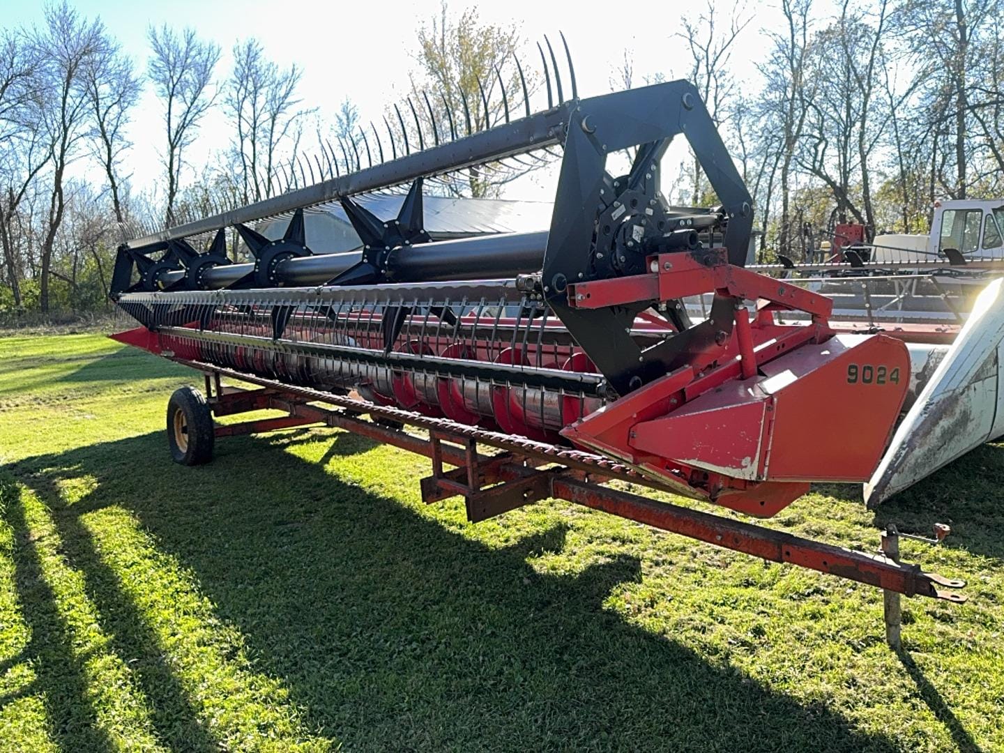 Massey Ferguson 9024 Equipment Image0