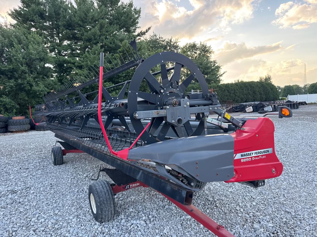 Image of Massey Ferguson 9250 Primary image