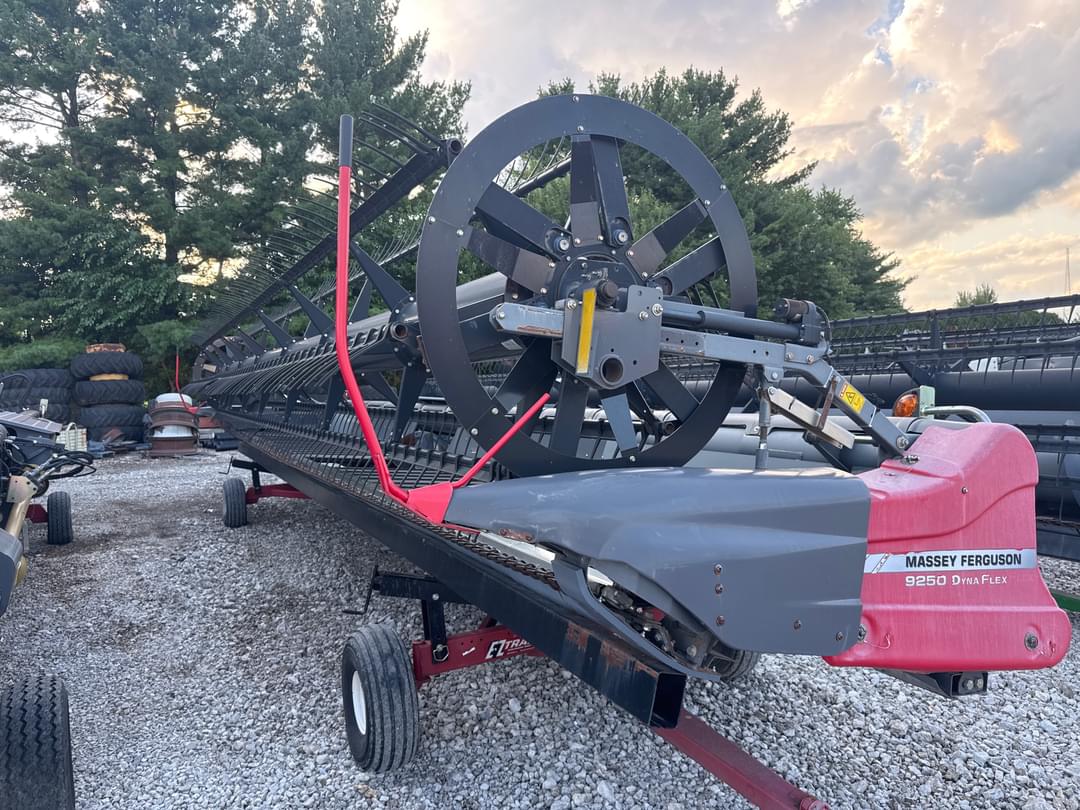 Image of Massey Ferguson 9250 Primary image