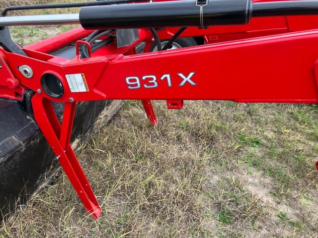 Image of Massey Ferguson 931X equipment image 4