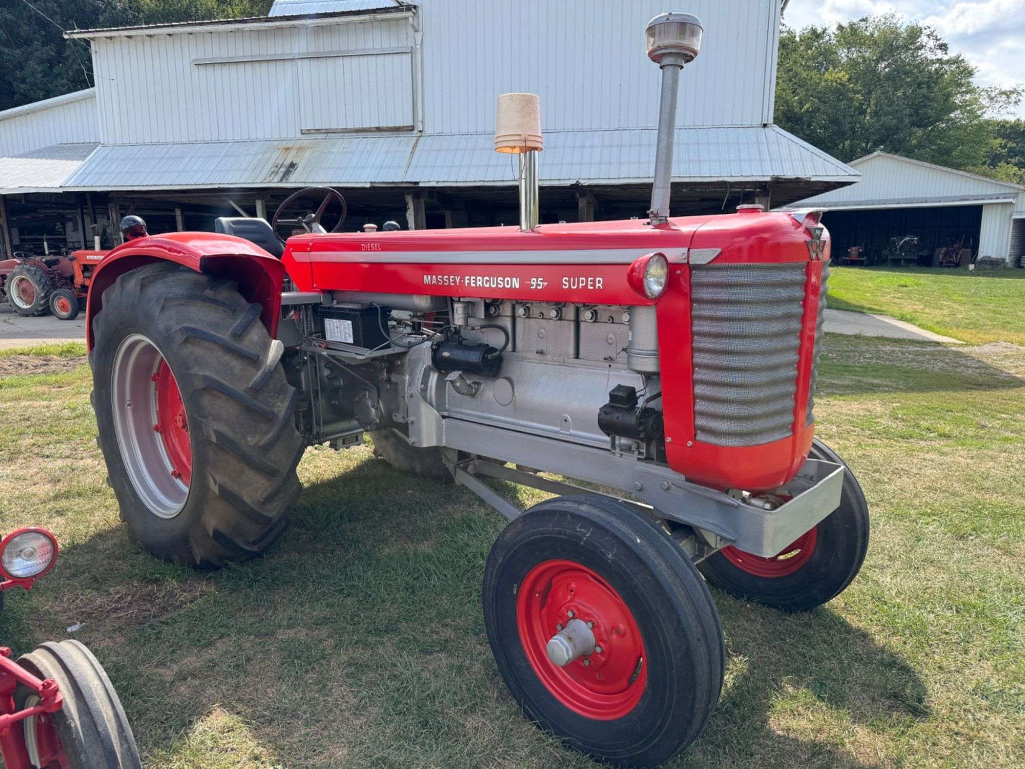 Massey Ferguson 95 Super Equipment Image0