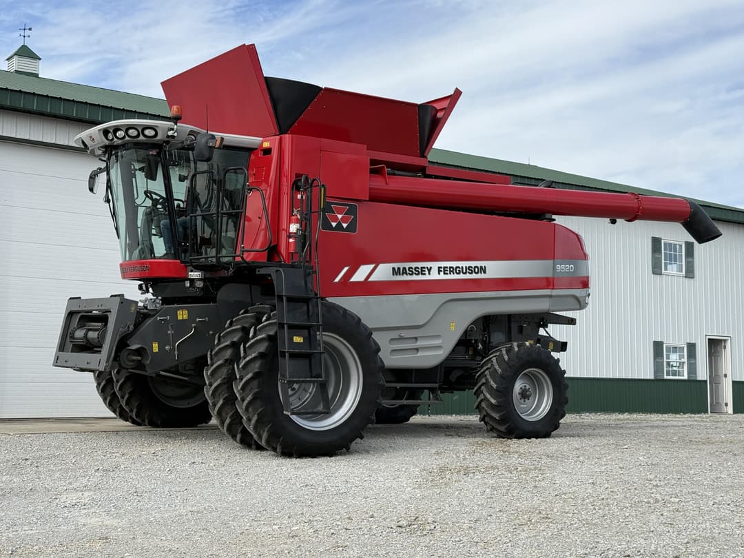 Image of Massey Ferguson 9520 Primary image