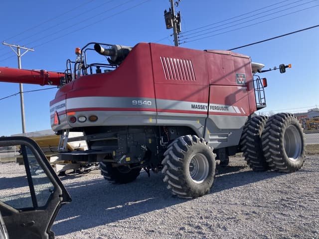 Image of Massey Ferguson 9540 equipment image 3