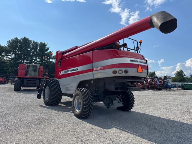 Image of Massey Ferguson 9695 equipment image 2