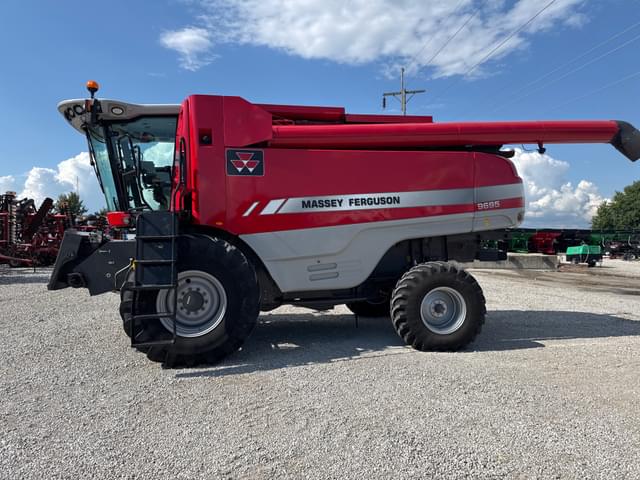 Image of Massey Ferguson 9695 equipment image 1