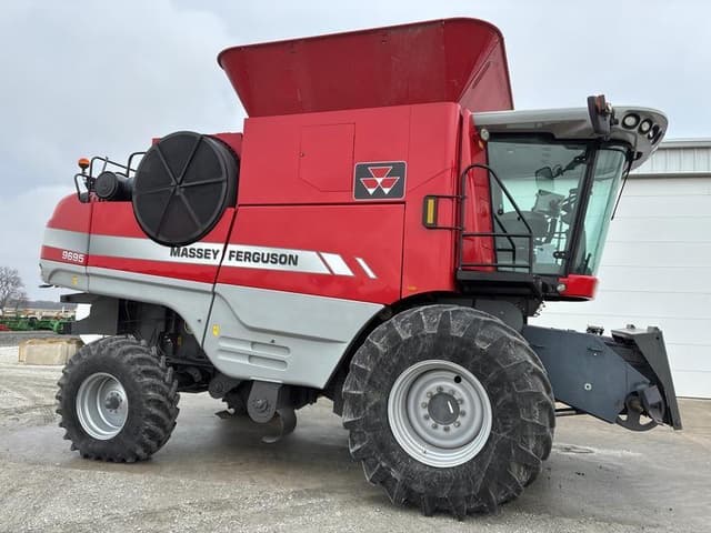 Image of Massey Ferguson 9695 equipment image 2