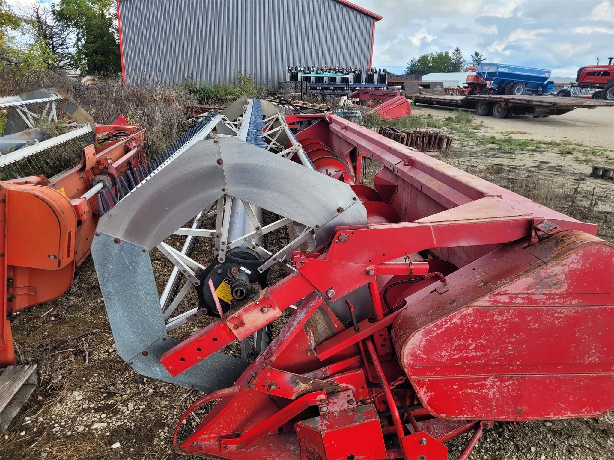 Massey Ferguson 9750 Equipment Image0