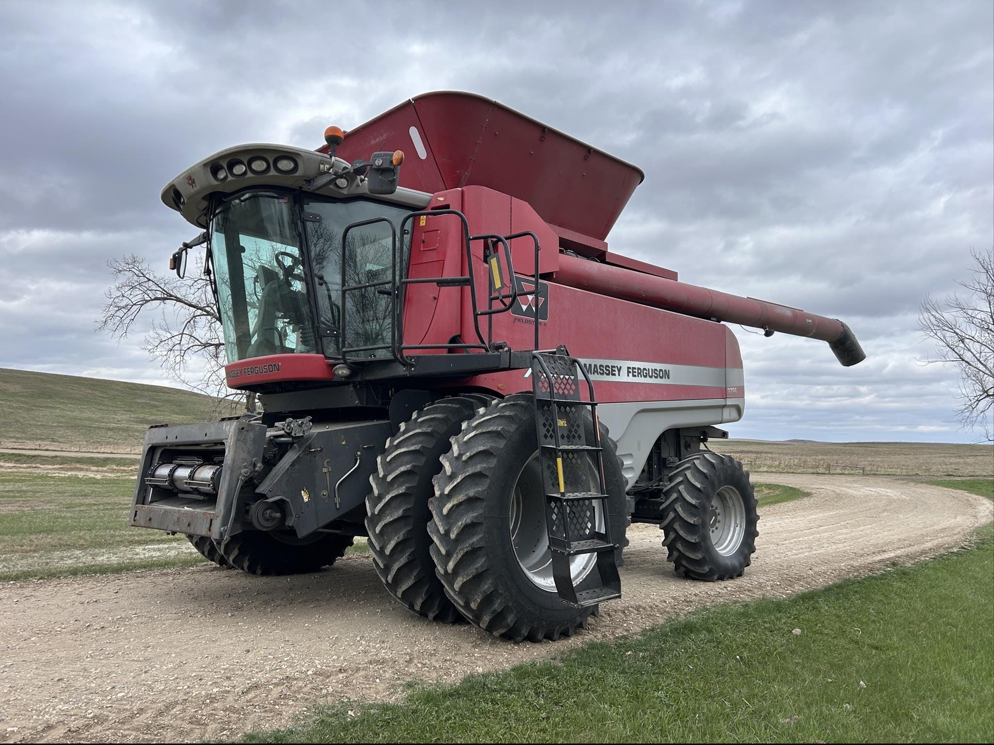 Massey Ferguson 9795 Equipment Image0