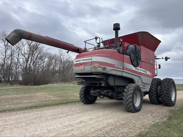 Image of Massey Ferguson 9795 equipment image 4