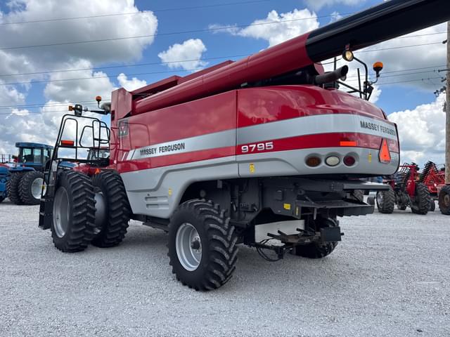 Image of Massey Ferguson 9795 equipment image 2