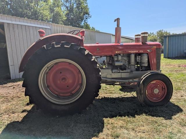 Image of Massey Ferguson 98 equipment image 2
