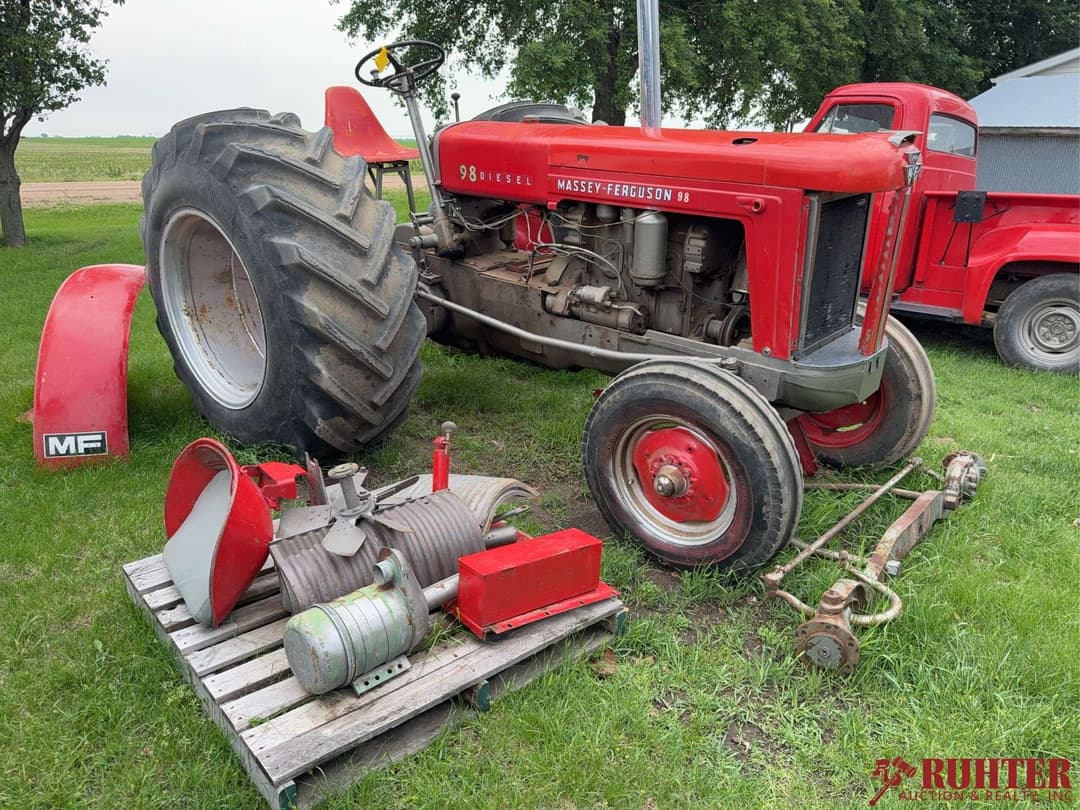 Image of Massey Ferguson 98 Primary image