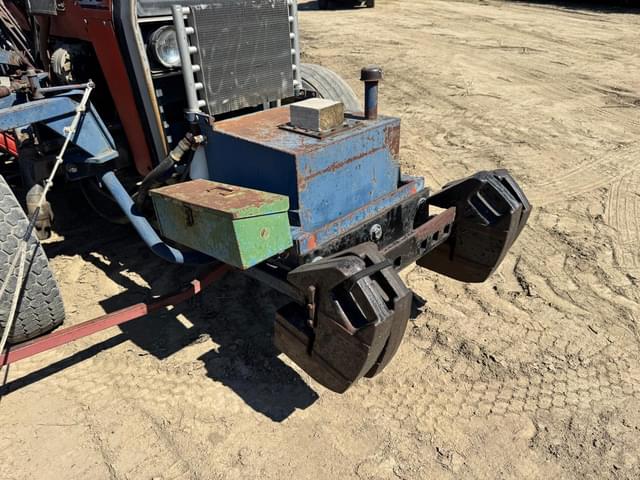 Image of Massey Ferguson 245 equipment image 2