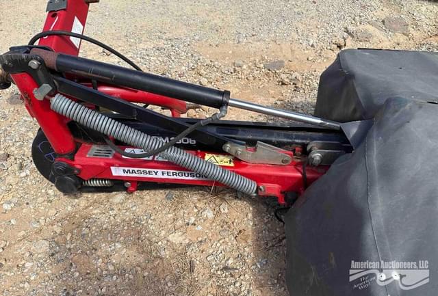 Image of Massey Ferguson DM1308 equipment image 4
