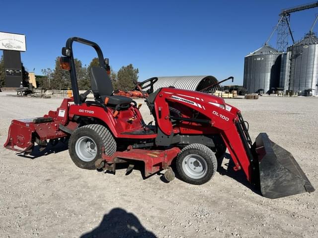 Image of Massey Ferguson GC1705 equipment image 1