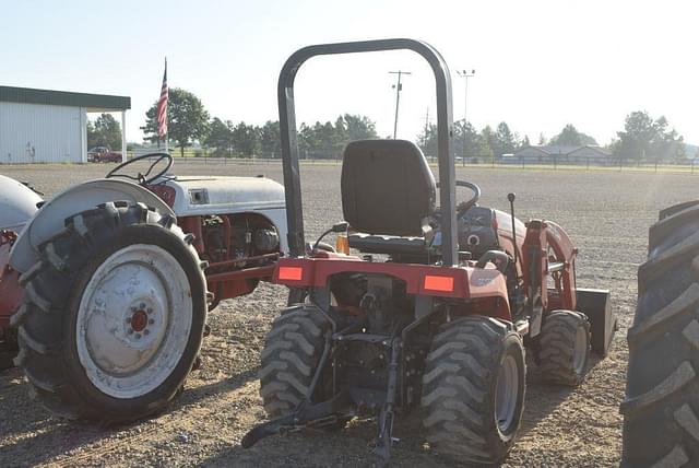 Image of Massey Ferguson GC1715 equipment image 2