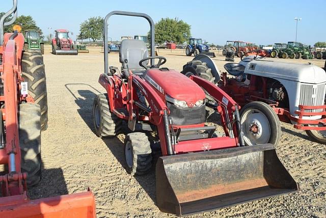 Image of Massey Ferguson GC1715 equipment image 3