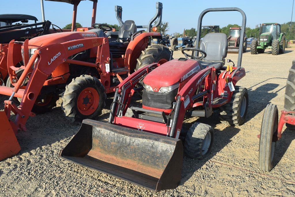 Image of Massey Ferguson GC1715 Primary image