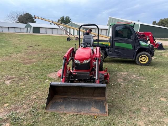 Image of Massey Ferguson GC1715 equipment image 2