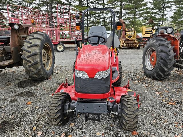 Image of Massey Ferguson GC1720 equipment image 2