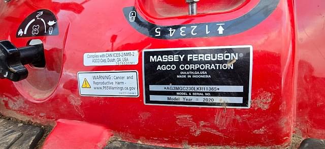 Image of Massey Ferguson GC1723E equipment image 4