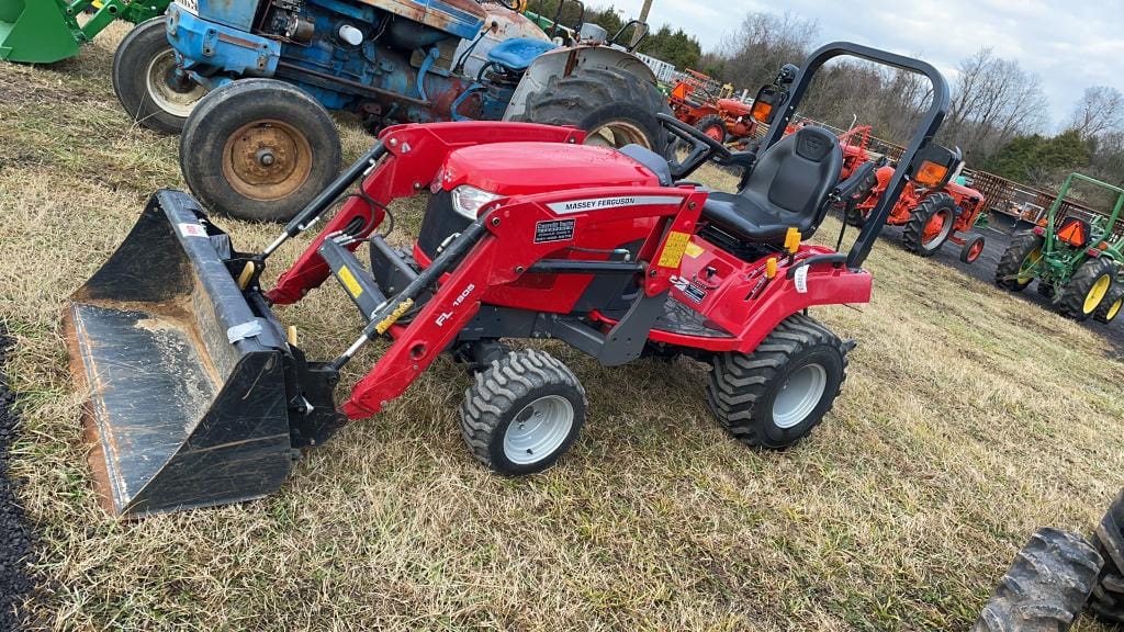 Main image Massey Ferguson GC1725M