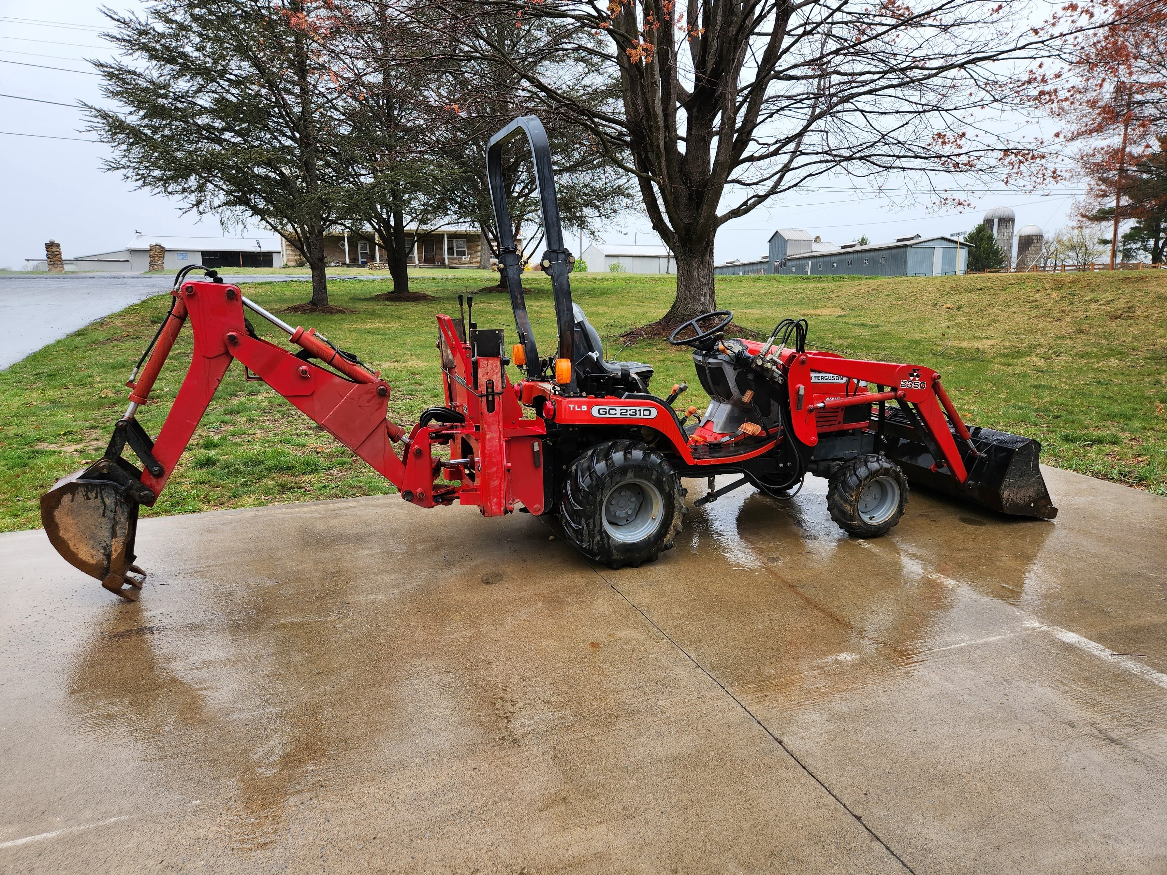 Main image Massey Ferguson GC2310