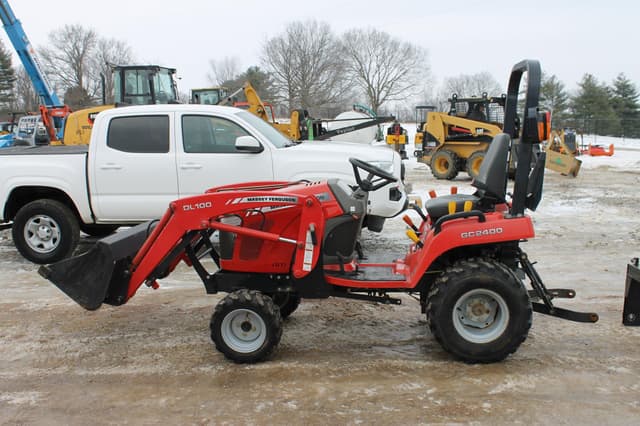 Image of Massey Ferguson GC2400 equipment image 1